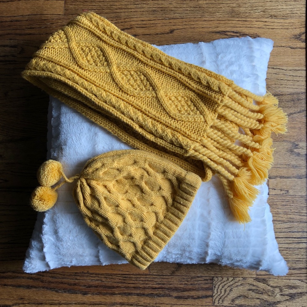 Scarf & hat set